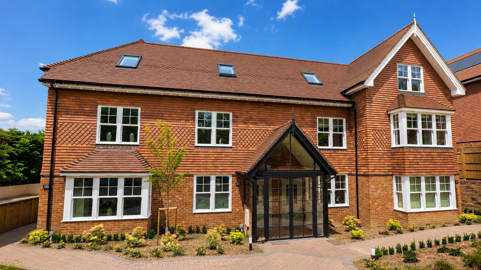 4 bed property in Hollymeoak Road, Chipstead